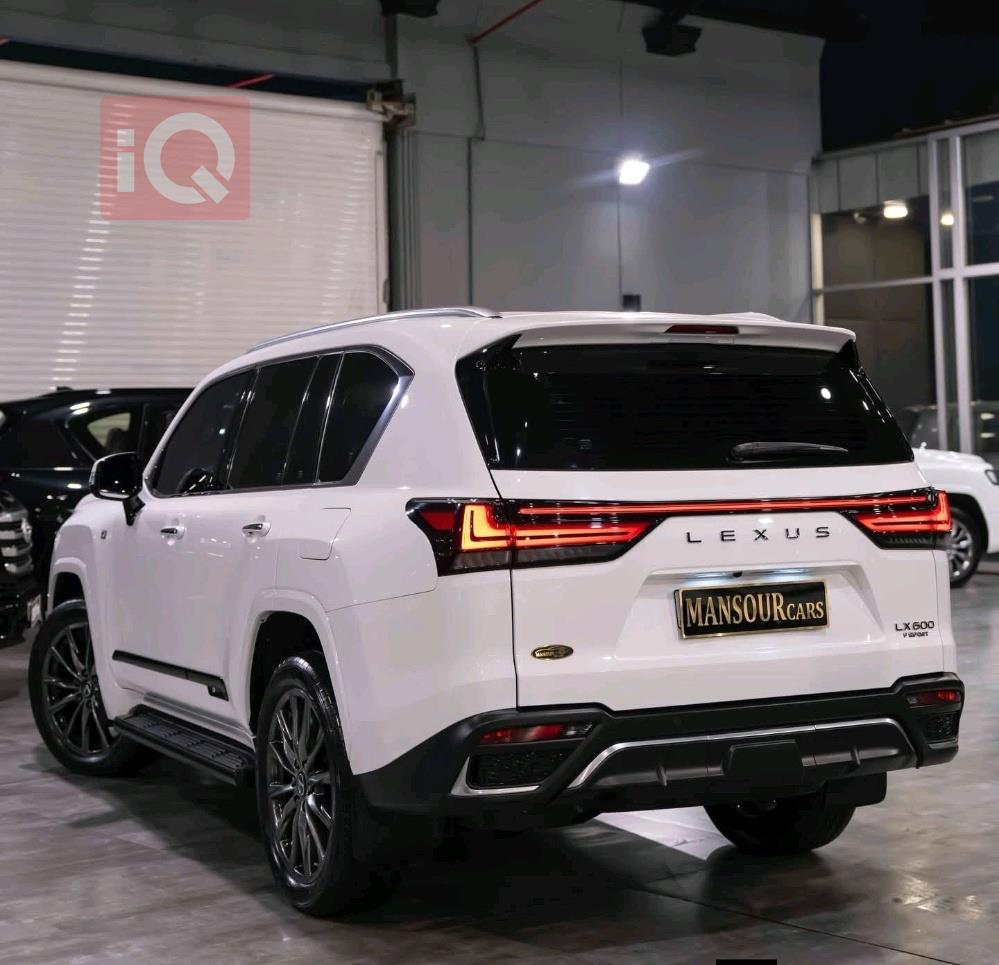 Lexus LX